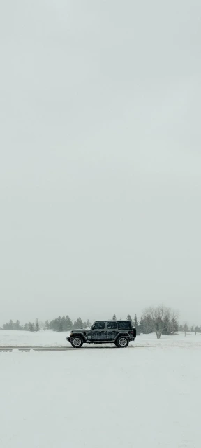 Jeep Wrangler in Snow