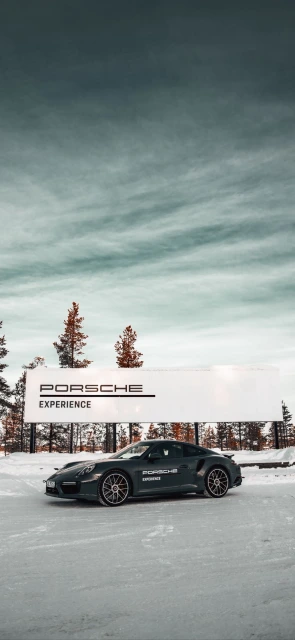 Porsche Experience Car in Snow