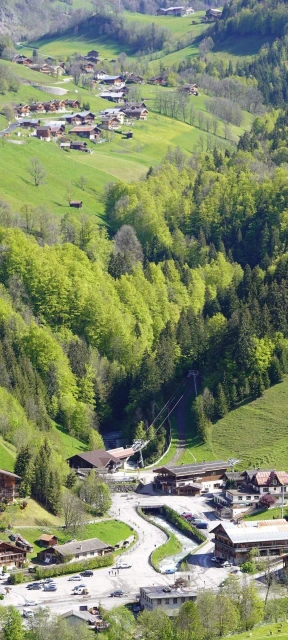 Homes in Valley Wallpaper