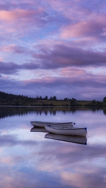 Lake Boats Skyline